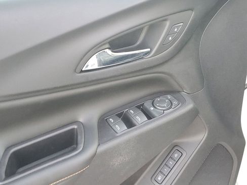 Used 2018 Chevrolet Equinox Premier image 46