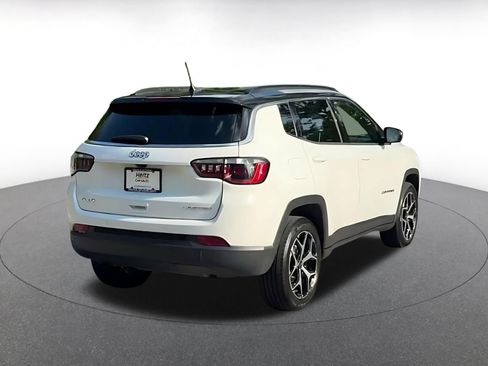Used 2025 Jeep Compass Limited AWD/4WD image 12