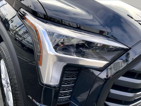 New 2026 Toyota Tundra SR5 AWD/4WD image 13