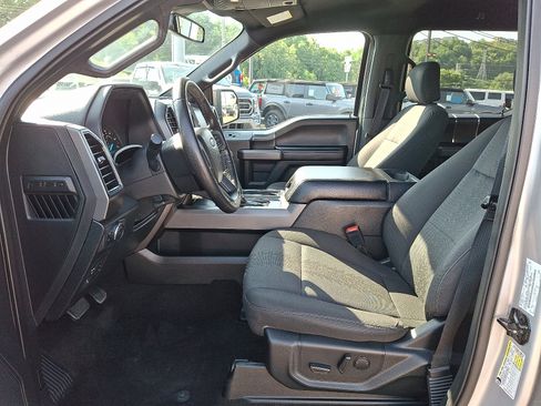 Used 2019 Ford F150 XLT w/ Equipment Group 302A Luxury AWD/4WD image 13