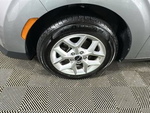 Used 2024 Kia Soul LX w/ Option Group 015 FWD image 9