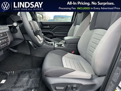 Used 2024 Toyota Tacoma TRD Sport w/ TRD Sport Upgrade Package image 11