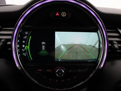 Used 2019 MINI Cooper S image 37