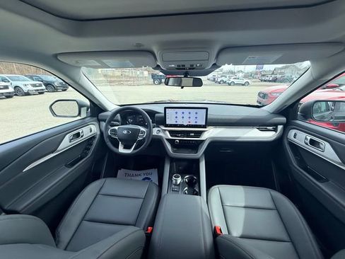 New 2026 Ford Explorer Active w/ Active Comfort Package image 33