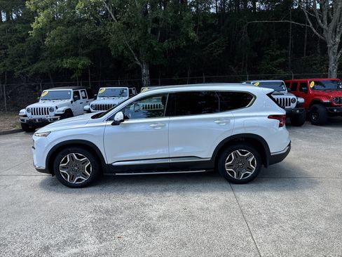 Used 2023 Hyundai Santa Fe Limited w/ Cargo Package FWD image 4