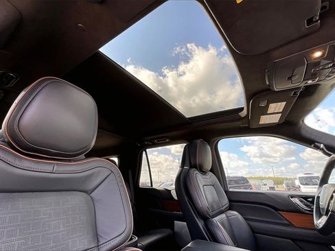 Used 2023 Lincoln Navigator Black Label image 28
