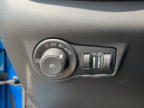 Used 2026 Jeep Compass Trailhawk AWD/4WD image 14