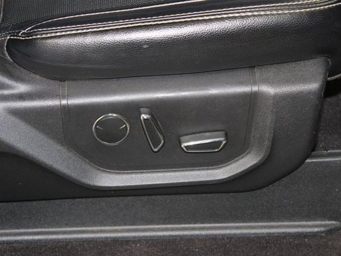 Used 2018 Ford F150 Lariat image 27