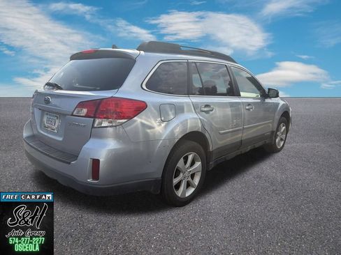Used 2014 Subaru Outback 2.5i Premium AWD/4WD image 5