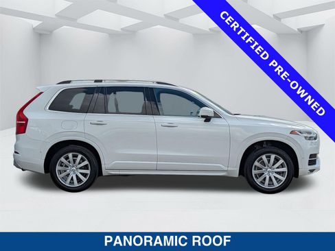 Used 2018 Volvo XC90 T5 Momentum w/ Convenience Package FWD image 4