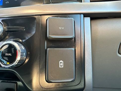 Used 2024 Ford F150 XLT AWD/4WD image 31