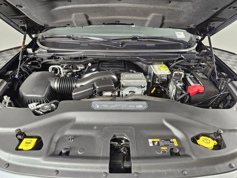 Used 2022 Jeep Wagoneer Series I AWD/4WD image 9