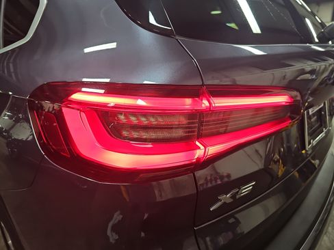 Used 2021 BMW X5 xDrive40i w/ Premium Package AWD/4WD image 37