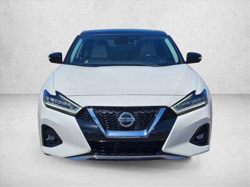 Used 2021 Nissan Maxima Platinum w/ Sport Mat Group FWD image 2
