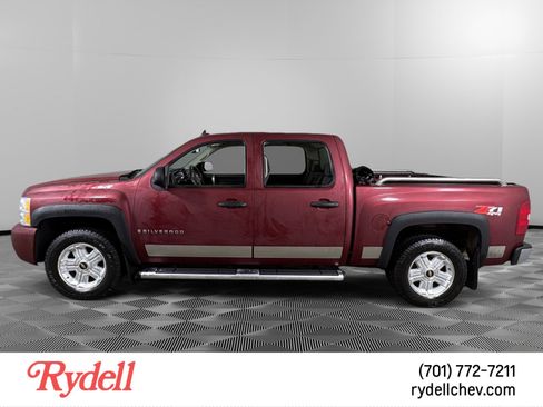 Used 2009 Chevrolet Silverado 1500 LT w/ Power Pack Plus image 2