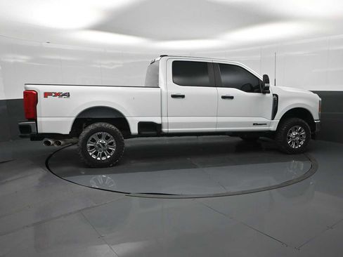 Used 2023 Ford F250 XL w/ FX4 Off-Road Package image 17