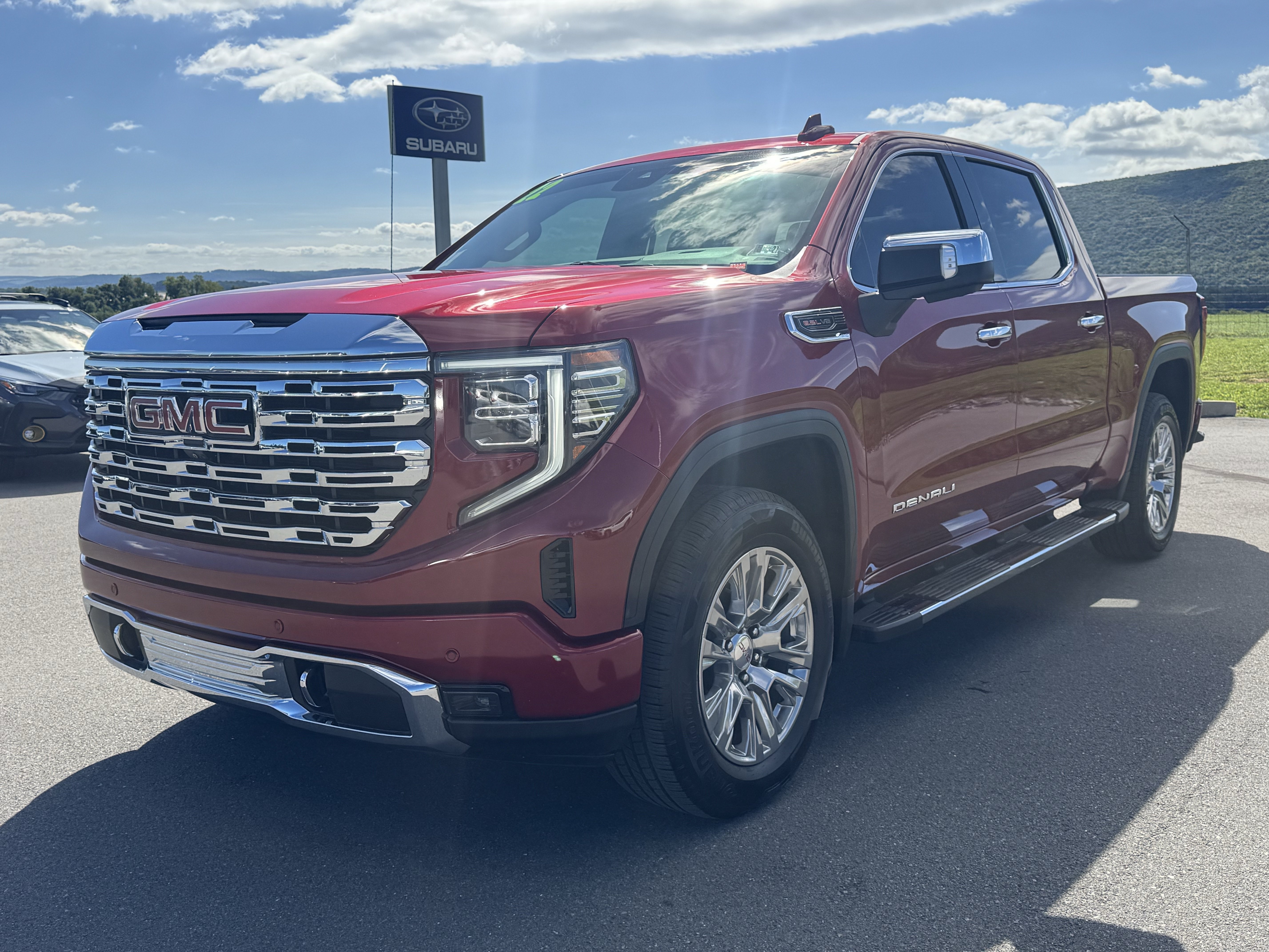Used 2022 GMC Sierra 1500 Denali AWD/4WD image 8