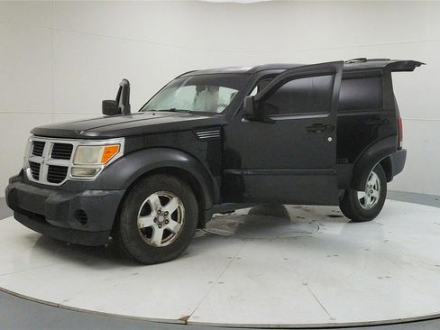 Used 2008 Dodge Nitro SXT image 11