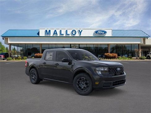 New 2025 Ford Maverick XLT image 7