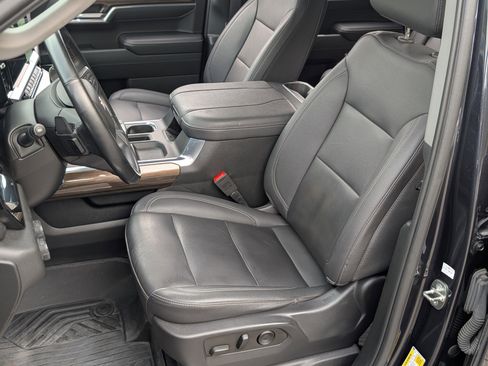 Used 2023 Chevrolet Silverado 1500 LT AWD/4WD image 17