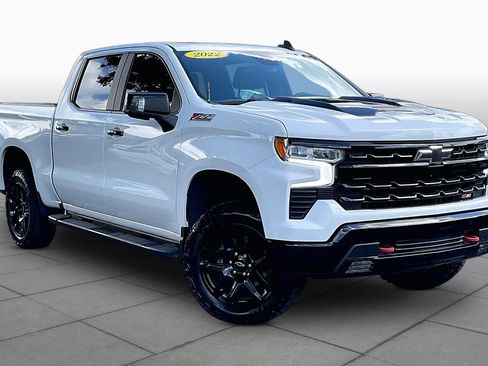 Used 2022 Chevrolet Silverado 1500 LT Trail Boss w/ LT Trail Boss Premium Package AWD/4WD image 3