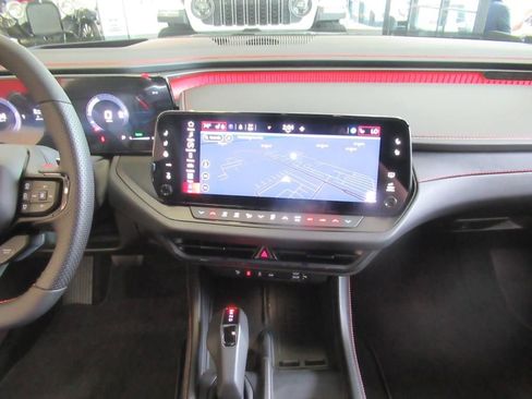 Used 2024 Dodge Charger R/T Scat Pack w/ Plus Group image 18