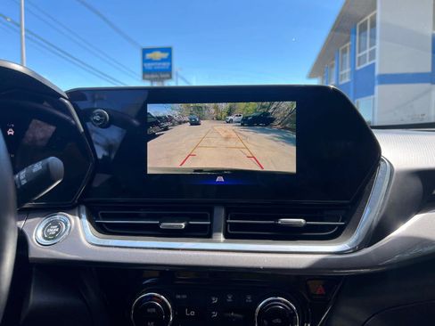 Certified 2024 Chevrolet Trax ACTIV FWD image 28