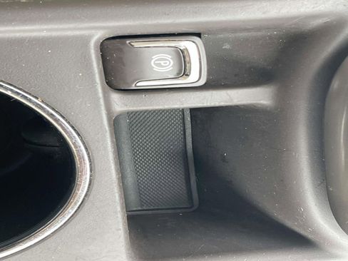 Used 2012 Buick Verano FWD image 22