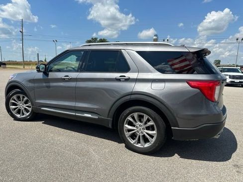 Used 2022 Ford Explorer Limited w/ Equipment Group 301A RWD image 28