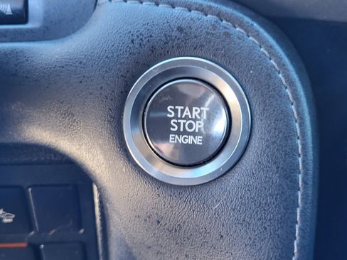 Used 2019 Lexus LX 570 4WD w/ Luxury Package image 36