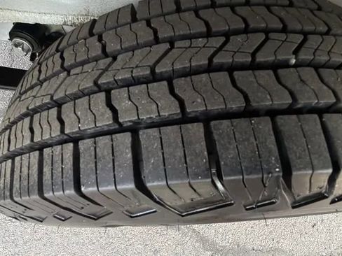 Used 2025 RAM ProMaster 2500 w/ Convenience Group image 18