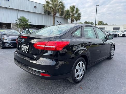 Used 2017 Ford Focus S FWD image 8