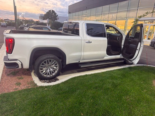 Used 2022 GMC Sierra 1500 Denali w/ Denali Reserve Package AWD/4WD image 23