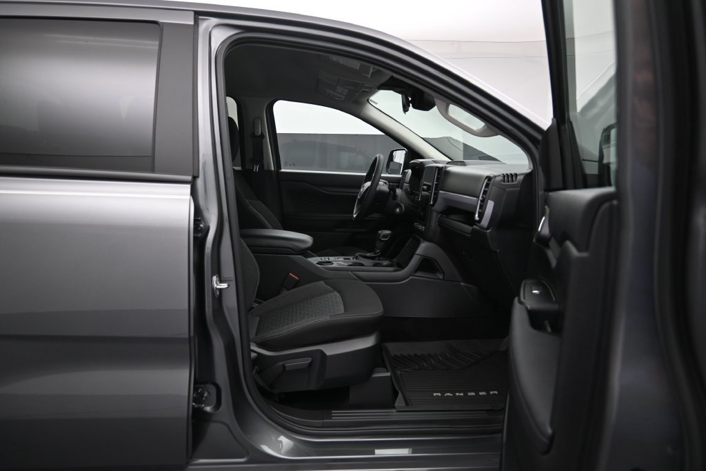 Used 2025 Ford Ranger XL RWD image 25