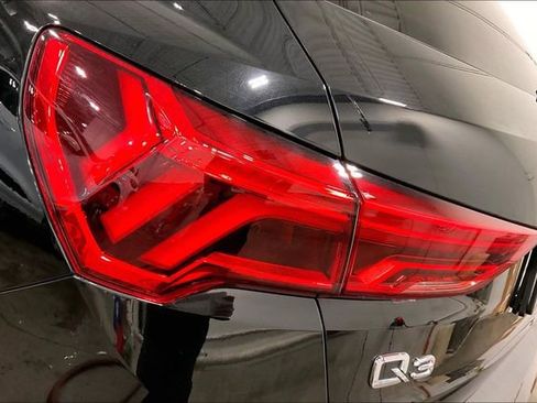 Certified 2022 Audi Q3 2.0T Premium w/ Convenience Package image 29