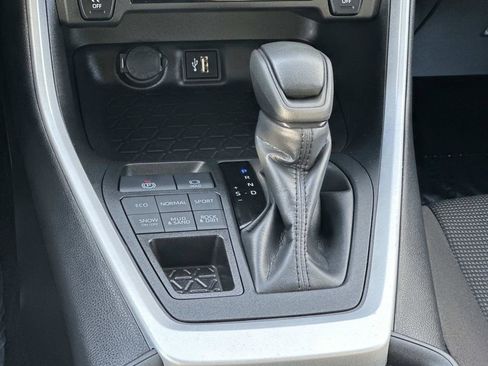 Used 2025 Toyota RAV4 LE image 13