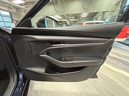 Used 2024 MAZDA MAZDA3 s FWD image 41