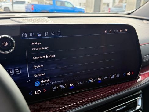 New 2026 Chevrolet Traverse RS w/ LPO, Floor Liner Package image 28