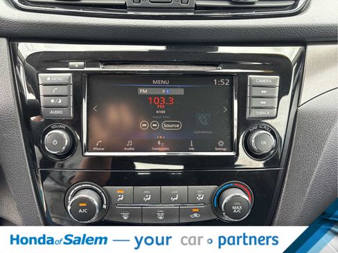 Used 2020 Nissan Rogue Sport S FWD image 16