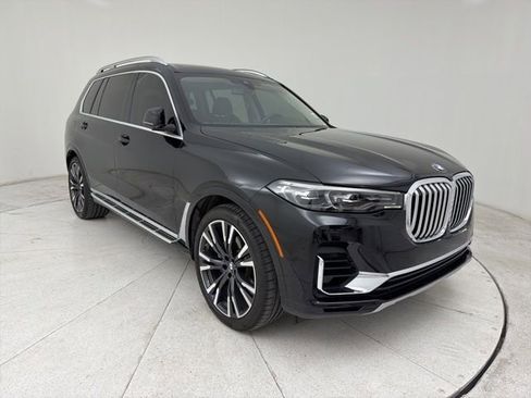 Used 2020 BMW X7 xDrive40i w/ Parking Assistance Package image 7