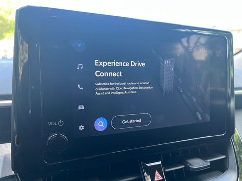 Used 2025 Toyota Corolla LE FWD image 20