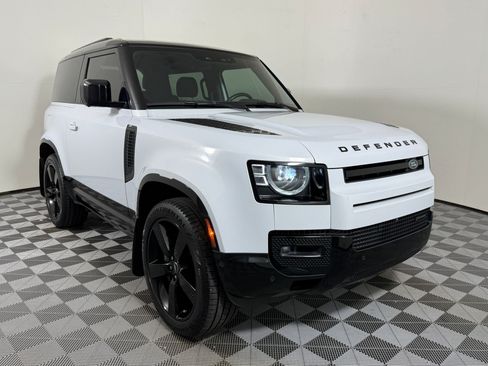 Used 2023 Land Rover Defender 90 X-Dynamic SE AWD/4WD image 7