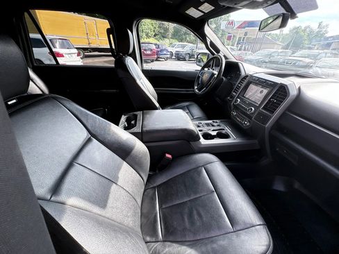 Used 2019 Ford Expedition Max XLT AWD/4WD image 22