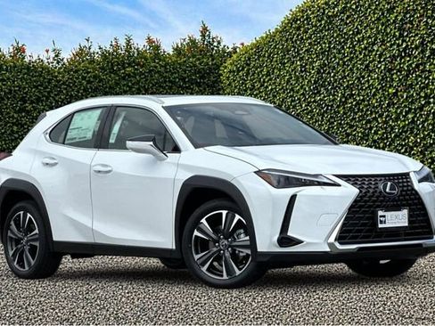 New 2026 Lexus UX 300h FWD image 2