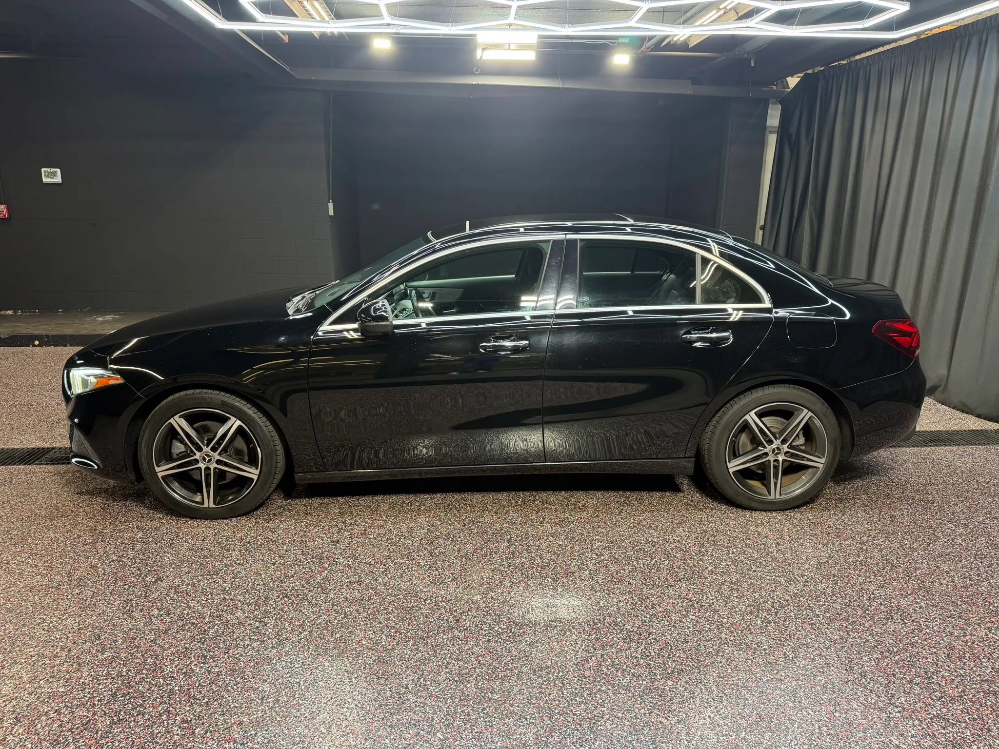 Used 2020 Mercedes-Benz A 220 4MATIC image 4
