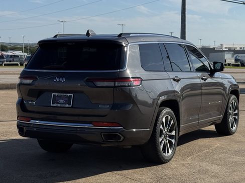 Used 2021 Jeep Grand Cherokee L Overland w/ Luxury Tech Group IV AWD/4WD image 4