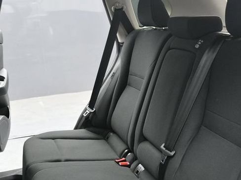 Used 2024 Nissan Rogue S AWD/4WD image 20