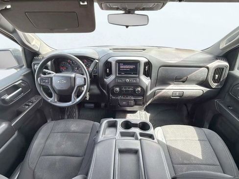 Used 2020 Chevrolet Silverado 1500 Custom Trail Boss w/ Infotainment Package image 9