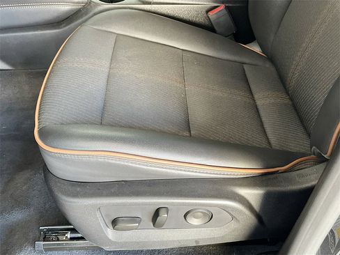 Used 2023 GMC Canyon AT4 image 19