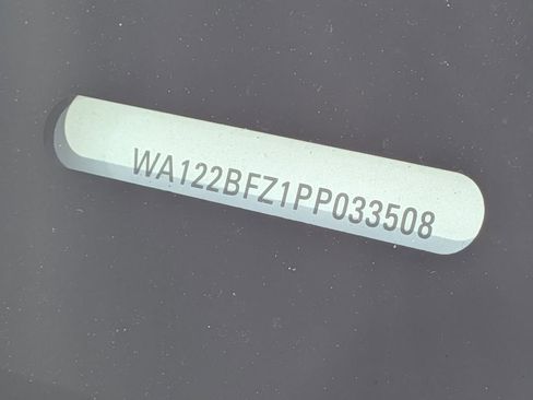 Used 2023 Audi Q4 e-tron Premium w/ Convenience Package image 36